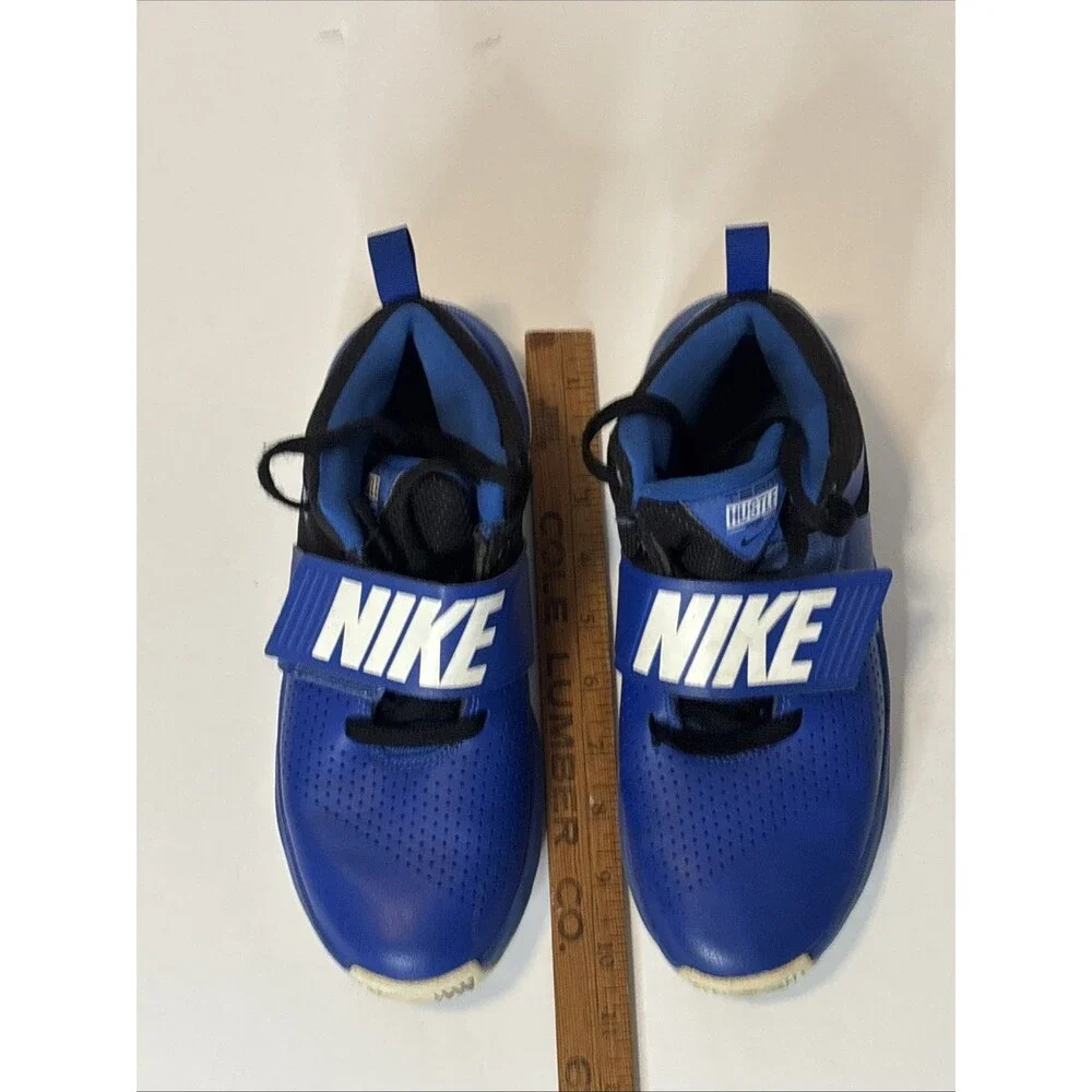 Nike Team Hustle D8 Big Boy's Blue Basketball Athletic Shoes Size 10.5